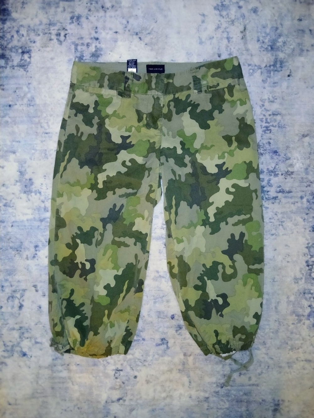 The Limited Drew Fit Camo Cropped Size 6  100% Cotton